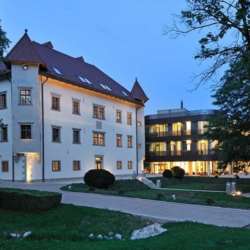 Lambergh CHÂTEAU & HOTEL