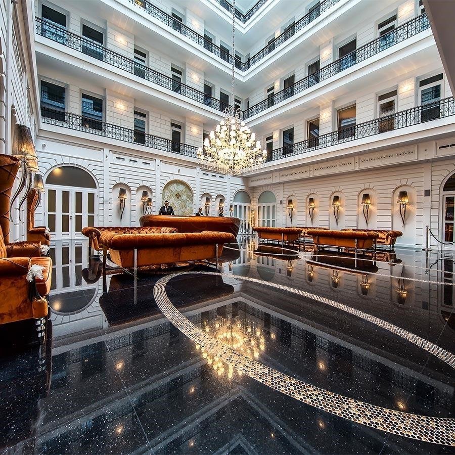 Hotel Prestige