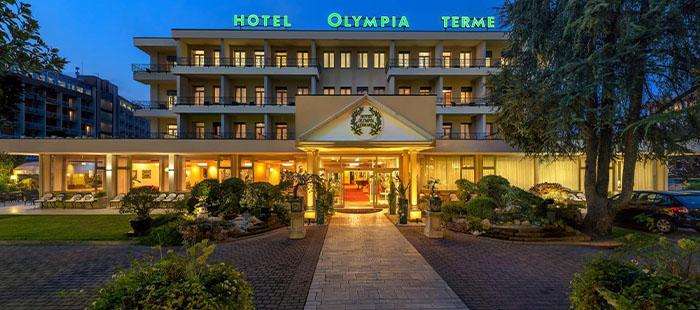Olympia Hotel Abend